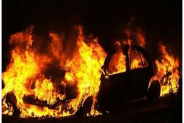 Azərbaycanda "Jiquli"ni qaçırıb yandırdılar
