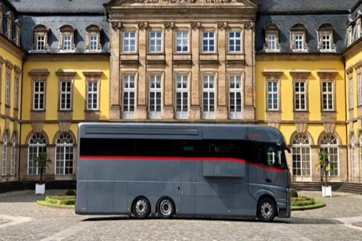 2 milyon dollara satışa çıxarılan  “gəzən ev”  