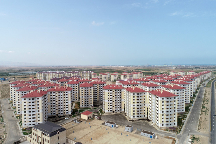 Prezident və xanımı şəhid ailələrinə, Vətən müharibəsi qəhrəmanlarına MƏNZİL VƏ AVTOMOBİL TƏQDİM ETDİ  - YENİLƏNİB 