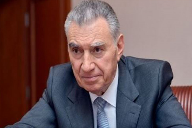 Baş nazirin sabiq müavini, Qaçqınların və Məcburi Köçkünlərin İşləri üzrə Dövlət Komitəsinin sabiq sədri Əli Həsənov