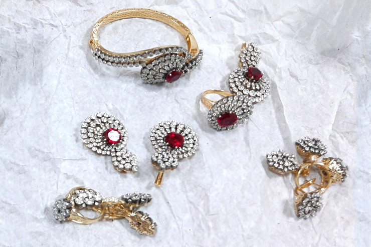 Hava Limanında aşkarlanan qızıllar