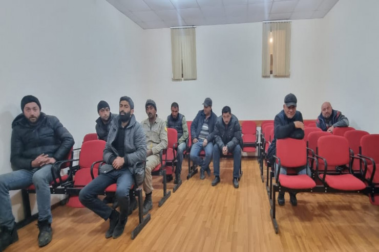 Xocavəndə qanunsuz gedənlər