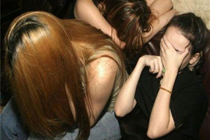 Azərbaycanlı qızları Türkiyədə fahişəliyə cəlb edən qadına AĞIR CƏZA 