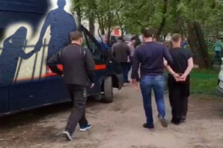 Manyak 12 yaşlı qızın izinə düşərək meşəyə gəldi və... – QANDONDURAN CİNAYƏT 