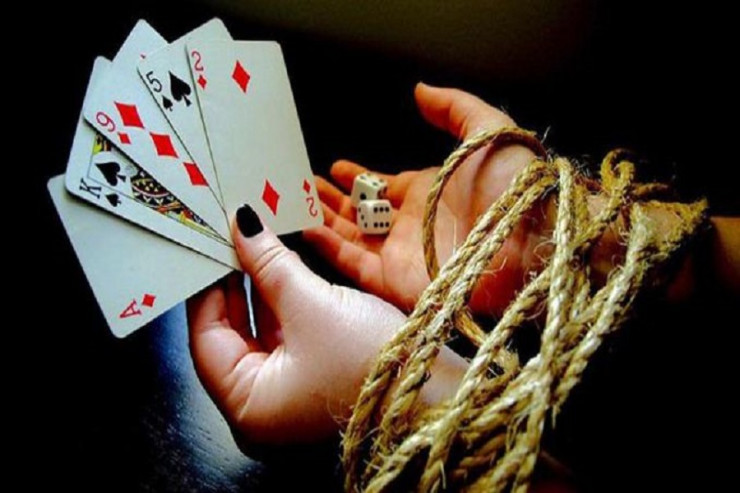 "Problemi olmayan insan da qumarbaza  çevrilə bilər" - Psixoloq  DANIŞIR  