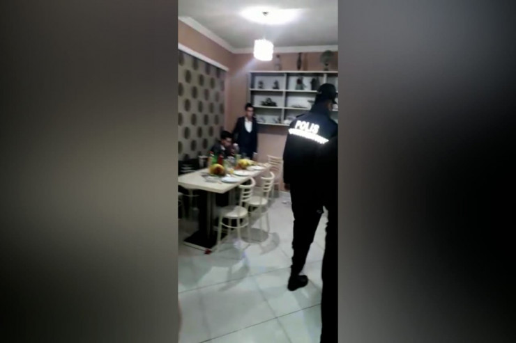 Kafedə xınayaxdı keçirənlər cərimələndi -  VİDEO  