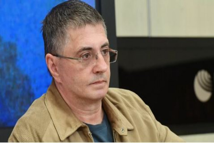 Həkim od püskürdü:  “Xəstələrə “Seftriakson” vurulur, bu nə deməkdi?” 