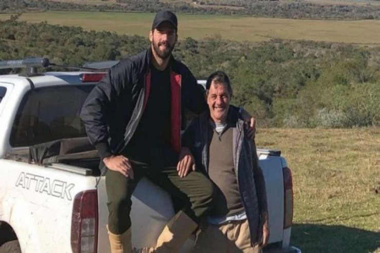 “Liverpul”un qapıçısının atası faciəli şəkildə öldü