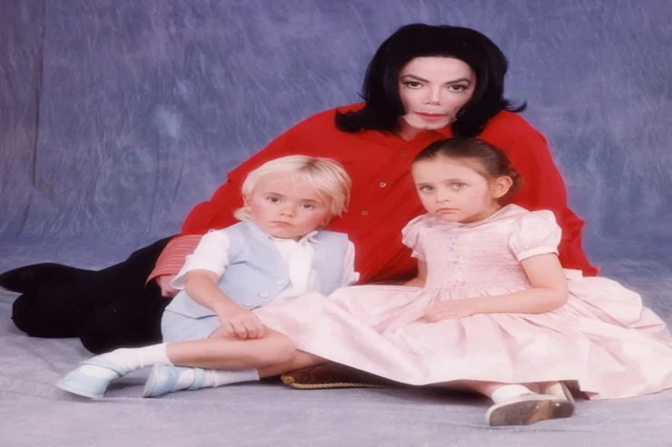 Maykl Ceksonun uşaqları niyə ağdərili idi? – SENSASİON İDDİALAR 