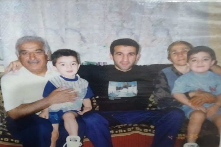 Adını həkimlər qoydu, qonşu qızı ilə evləndi: “Xəstəliyini anama demədim...” - TAYM-AUT 