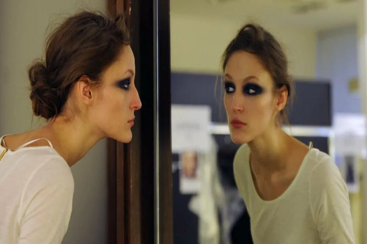 İnsanın öz-özünə danışmasının nə qədər faydalı olduğu AÇIQLANDI 