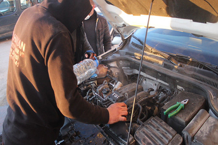 Şaxtalı havada avtomobilə ən vacib qulluq... "hər qış dəyişdirilməlidir" 