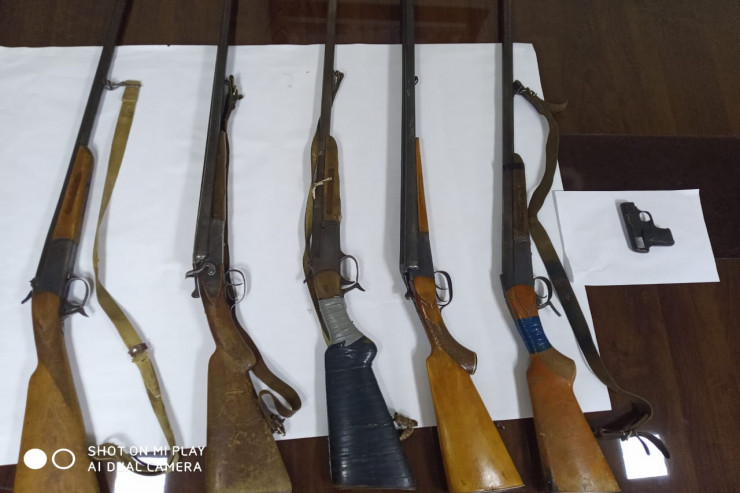 Bir rayonda 5 nəfərdən odlu silah götürüldü