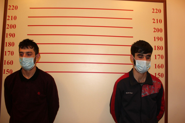 Restorandan oğurladıqlarını su qiymətinə satdılar -  FOTO  