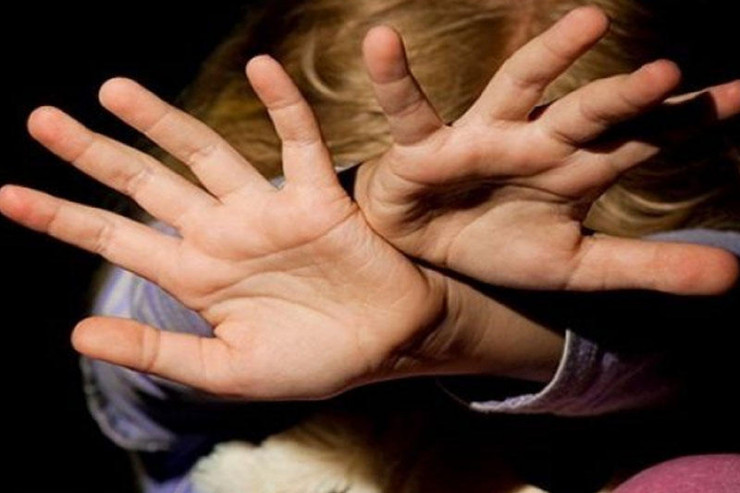 Azyaşlıya qarşı əxlaqsızlıq edən keçmiş polis tutuldu - RƏSMİ 