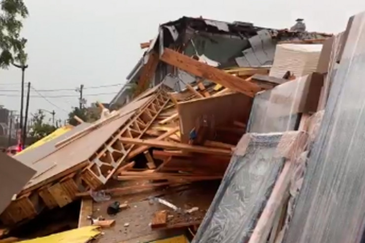 ABŞ-da daha bir BİNA ÇÖKDÜ 