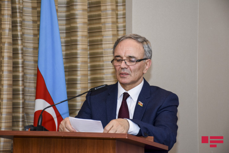 Mətbuat Şurasının sədri Əflatun Amaşov