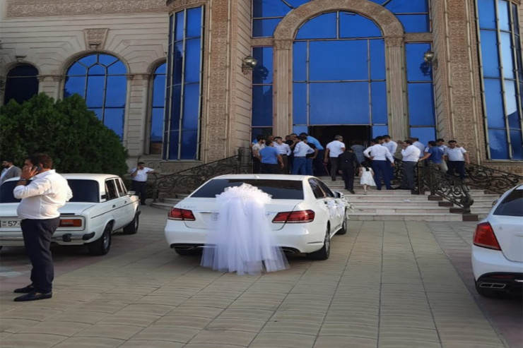 350 nəfərlə  toy keçirmək   istəyi baş tutmadı