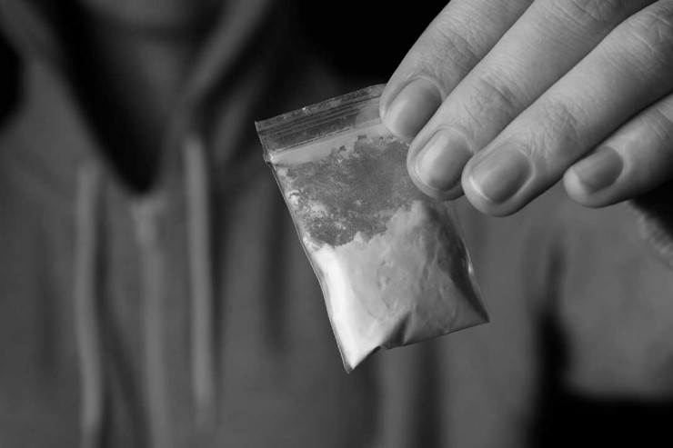 Narkotikdən istifadə edənlərin  618-i qadın,  9-u isə...