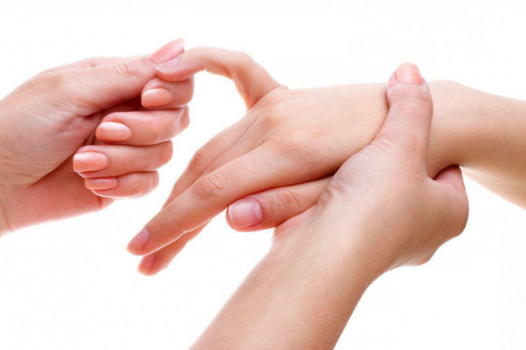 Əlləri necə doğru masaj  etmək olar?