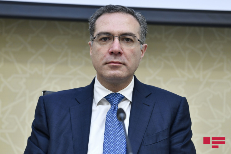 Prezident Administrasiyasının İqtisadi məsələlər və innovativ inkişaf siyasəti şöbəsinin müdiri Şahmar Mövsümov