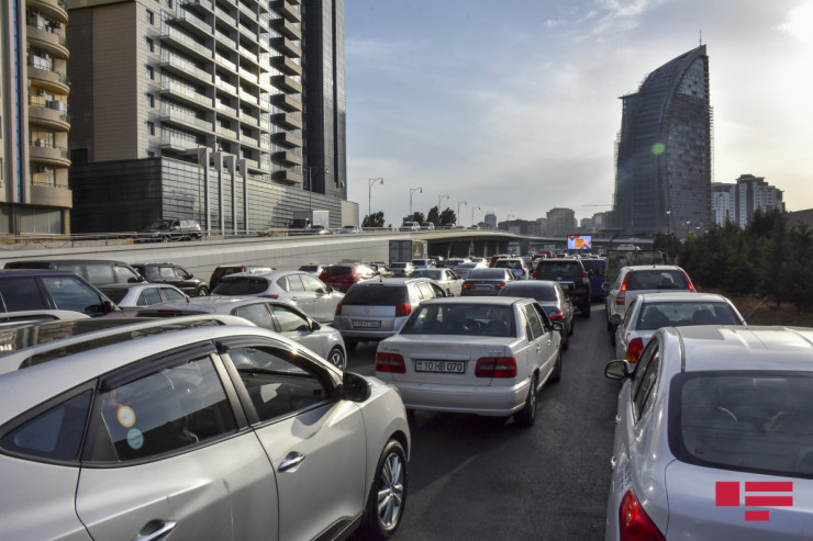 Bu küçə və prospektlərdə tıxac var - SİYAHI 