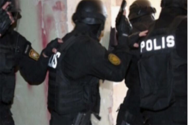 Azərbaycanda narkotik maddələri saxlayan dəstə saxlanıldı