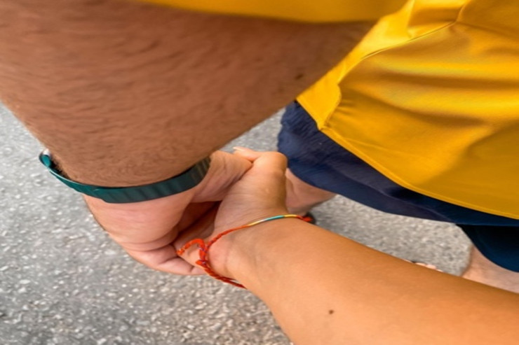 Aparıcı İlkin xanımı ilə istirahətdə - FOTOLAR  