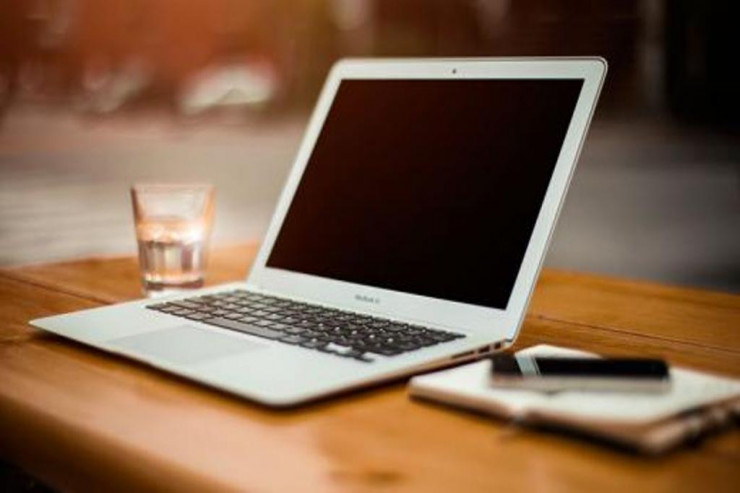 Fərdi kompüterlərin tədarükündə CİDDİ PROBLEM  