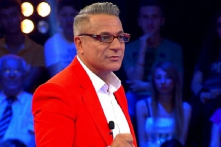 Mehmet Ali Erbil, türkiyəli şoumen