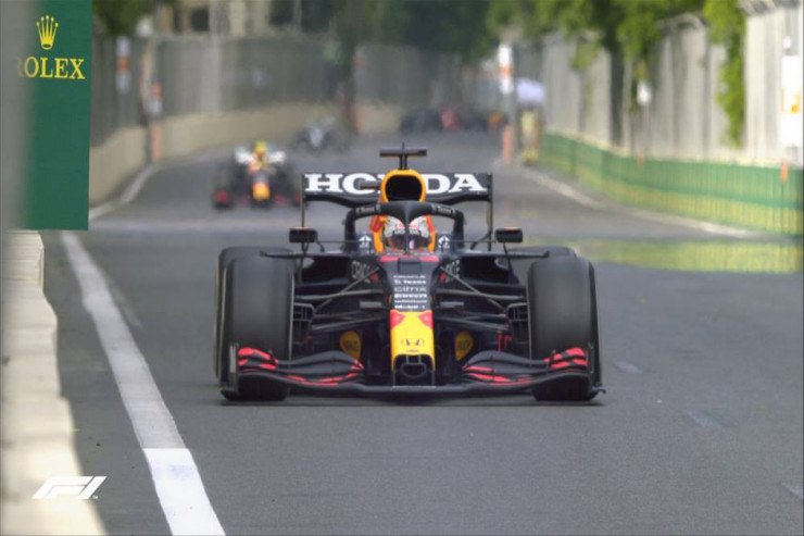 “Formula-1”: İlk “üçlük” mükafatlandırıldı