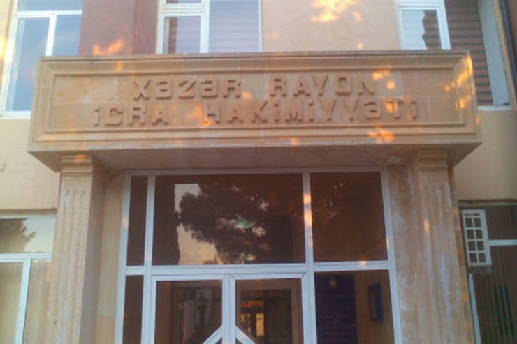 Ruhi xəstə Bakıda icra hakimiyyətindən oğurluq etdi