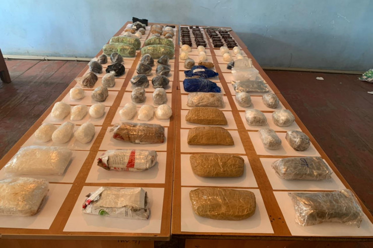 Sərhəddən ələ keçirilən narkotiklər