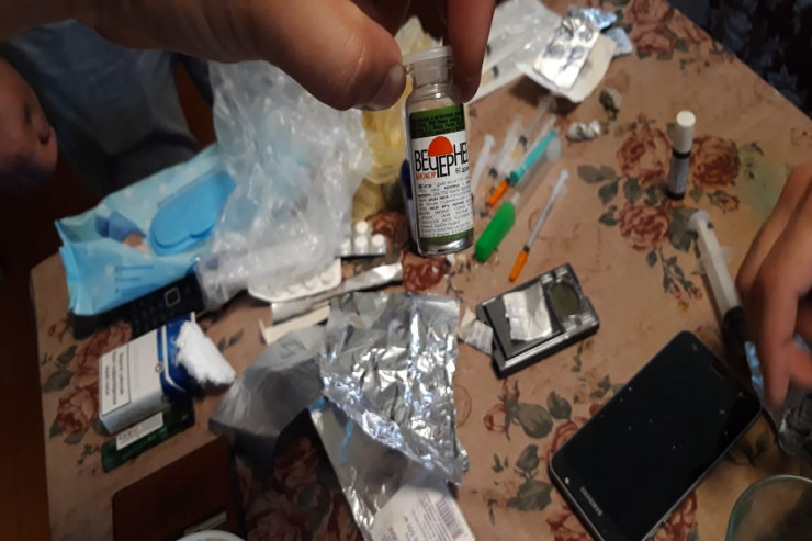 Zaqatalada evdən tapılan narkotiklər