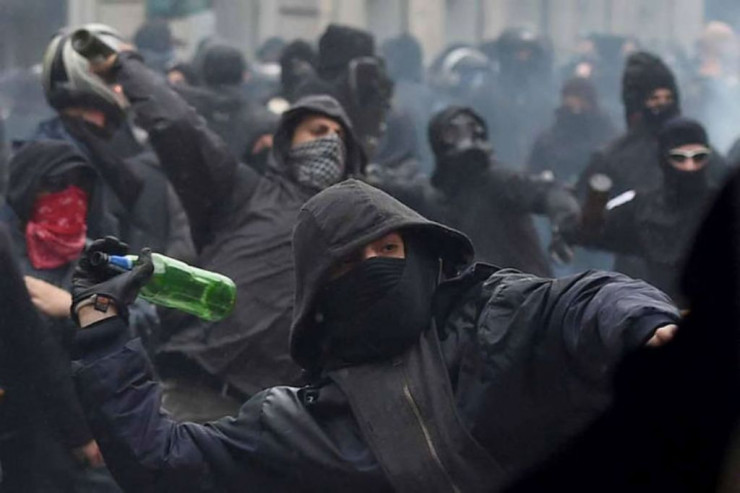 Azərbaycanlı deputat ölümlə hədələndi -  ÖZÜ AÇIQLADI  - VİDEO 