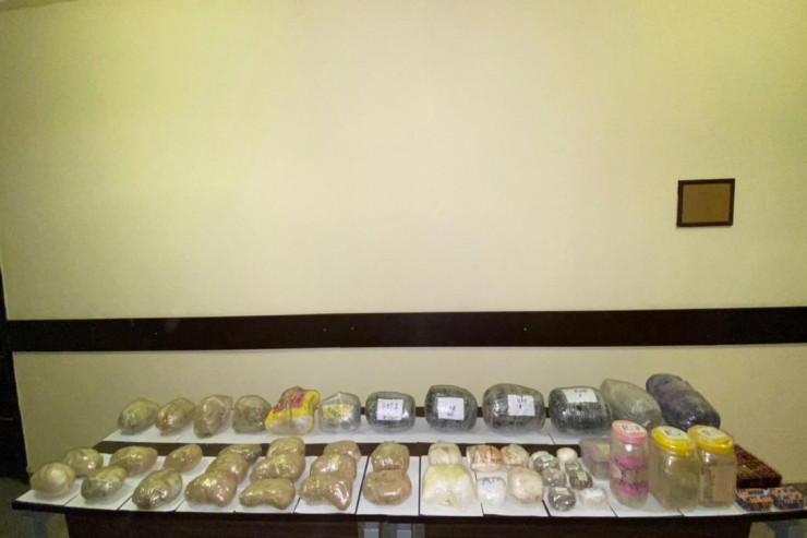 Sərhəddə ələ keçirilən narkotiklər