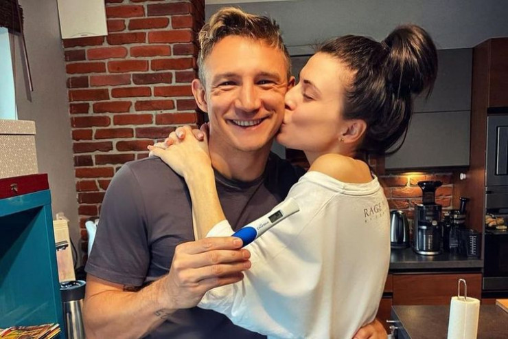 “Qarabağ”ın sabiq futbolçusu Yakub Jezniçak və Evelina Taraskieviç