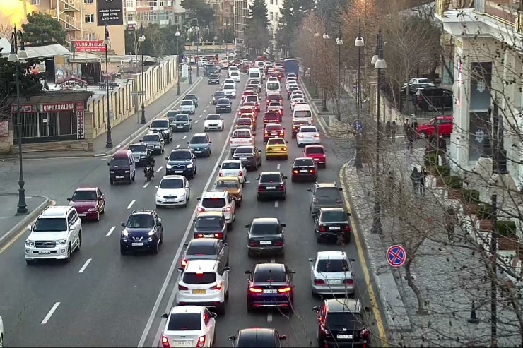 koroğlu Rəhimov küçəsində tıxac