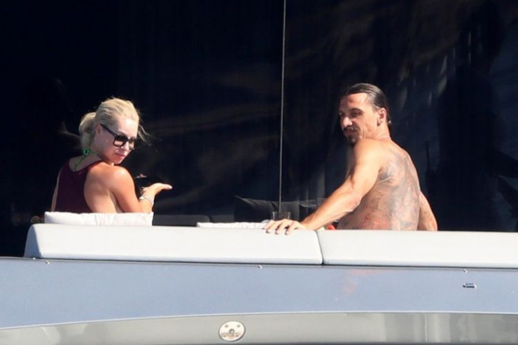 “Milan”ın hücumçusu Zlatan İbrahimoviç və sevgilisi Helena Seqer