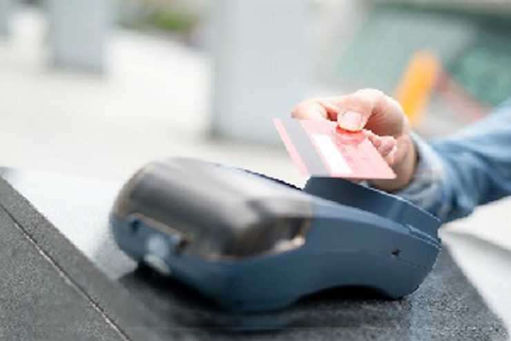 Yaponiyada steril plastik kart ixtira edildi