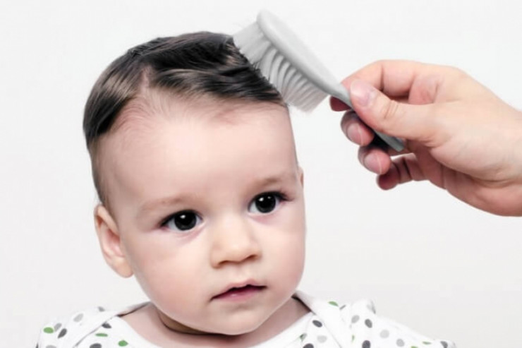 Uşaqların saçı nədən tökülə bilər?