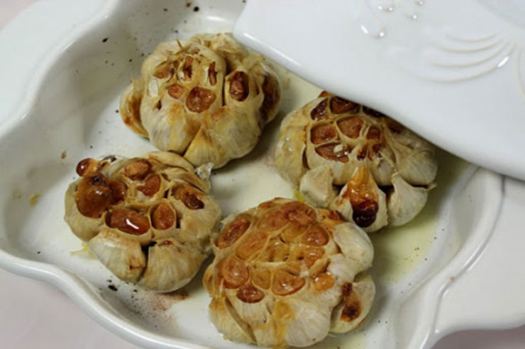 Bişmiş sarımsağın faydası var? - Bir çox xəstəlik... 