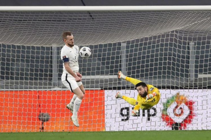 Azərbaycan millisi 12-ci dəfə topu öz qapısına vurdu