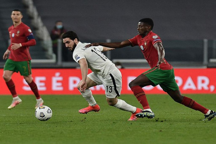 Ronaldodan millimizlə oyunda REKORD 