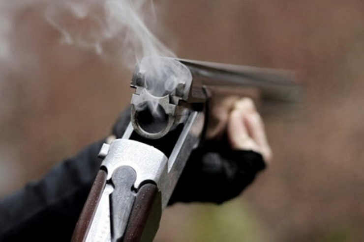 Rayon sakini güllələndi