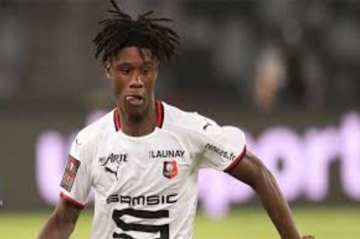 “Renn”in yarımmüdafiəçisi Eduardo Kamavinqa