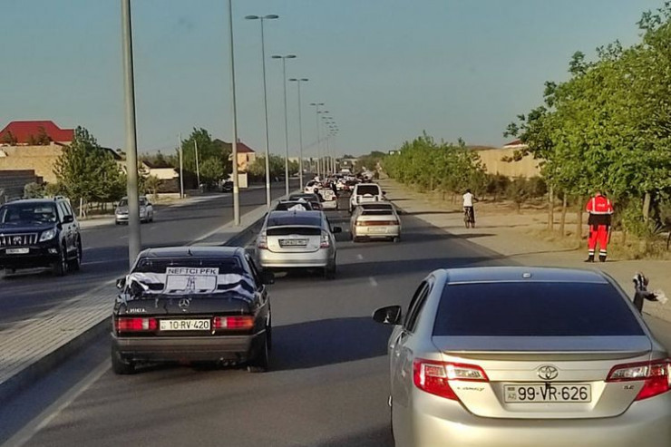 Azarkeşləri "Neftçi"ni yalnız buraxmadı