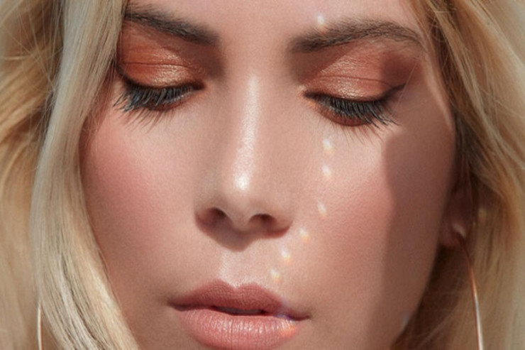 Üzünüzü dəyişdirən 14 makiyaj məsləhətləri - BUNLARI MÜTLƏQ EDİN 