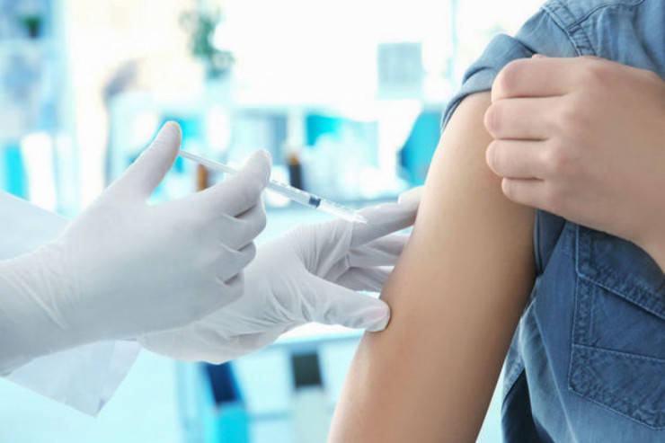 Həkimdən  ÇAĞIRIŞ:  2 doza peyvənd vurduranlar...