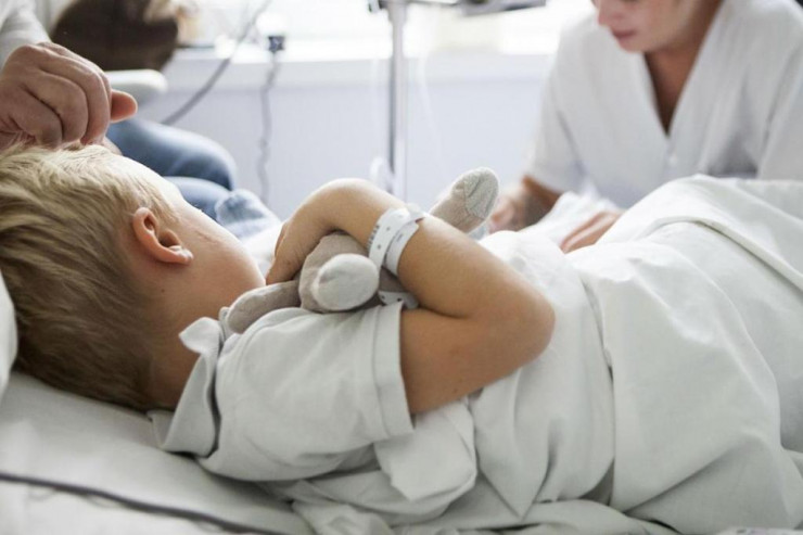 Azərbaycanda bir ayda 12 uşaq  ZƏHƏRLƏNDİ:   ikisi öldü